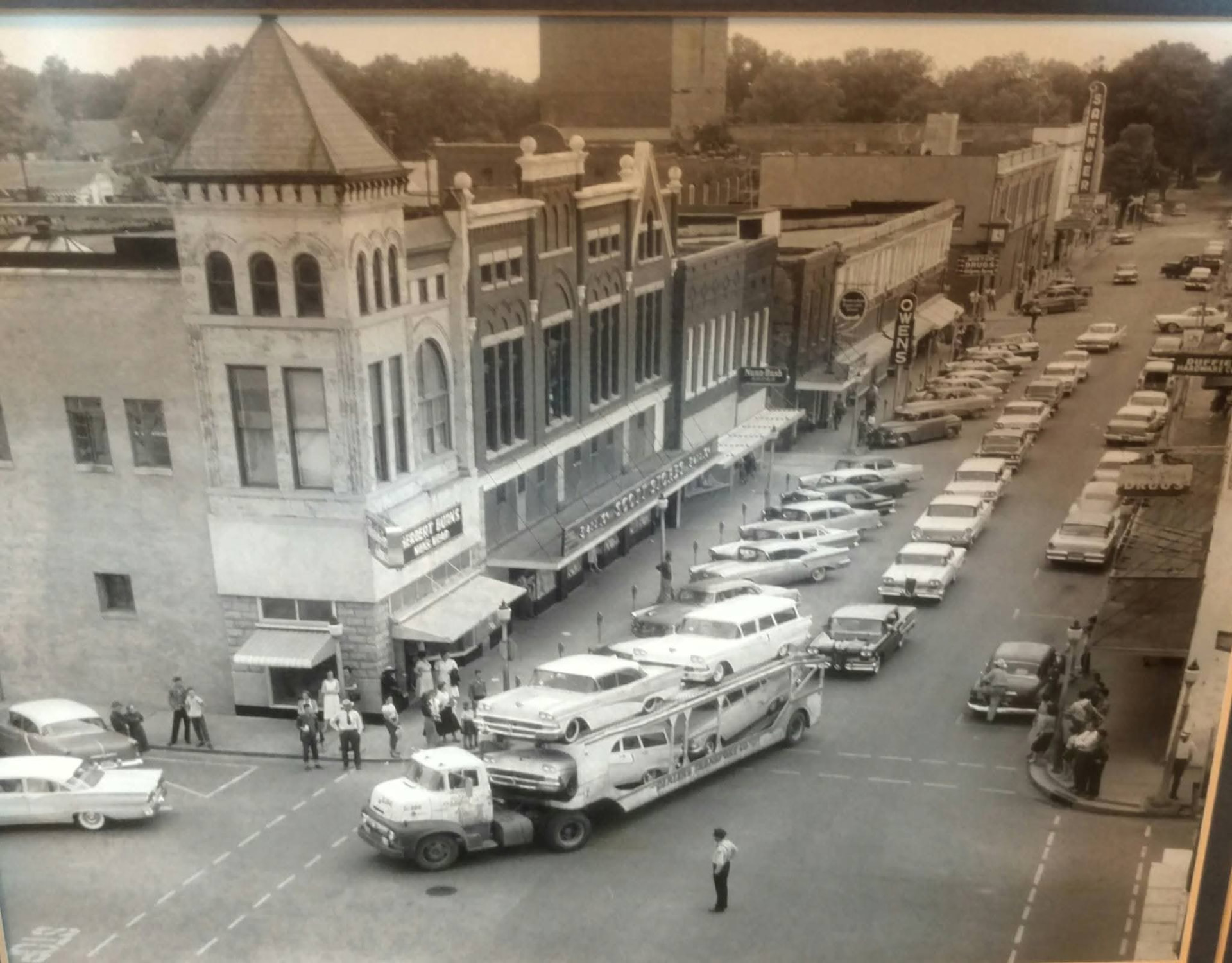 Aerial view of West Second Street in Hope, Arkansas in the mid-20th century